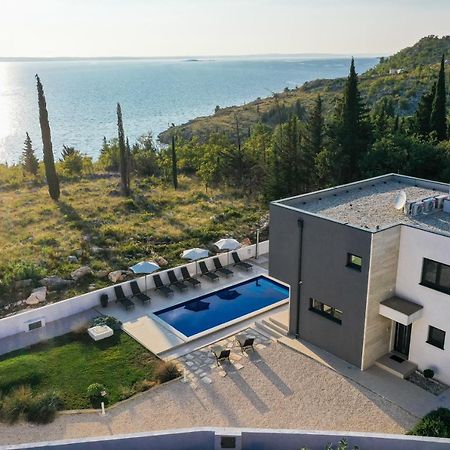 Royal Promons - Heated Pool Villa Стариград-Пакленица Екстериор снимка