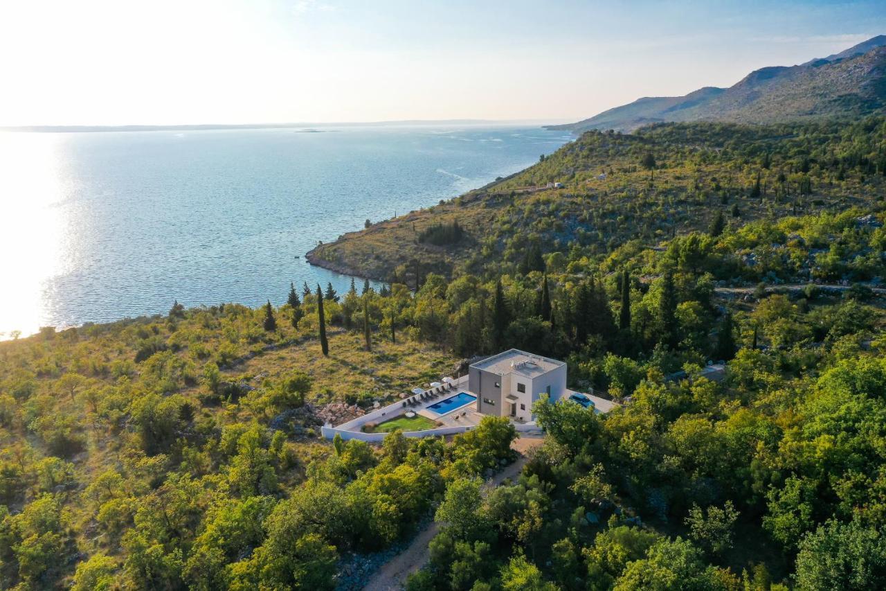 Royal Promons - Heated Pool Villa Стариград-Пакленица Екстериор снимка