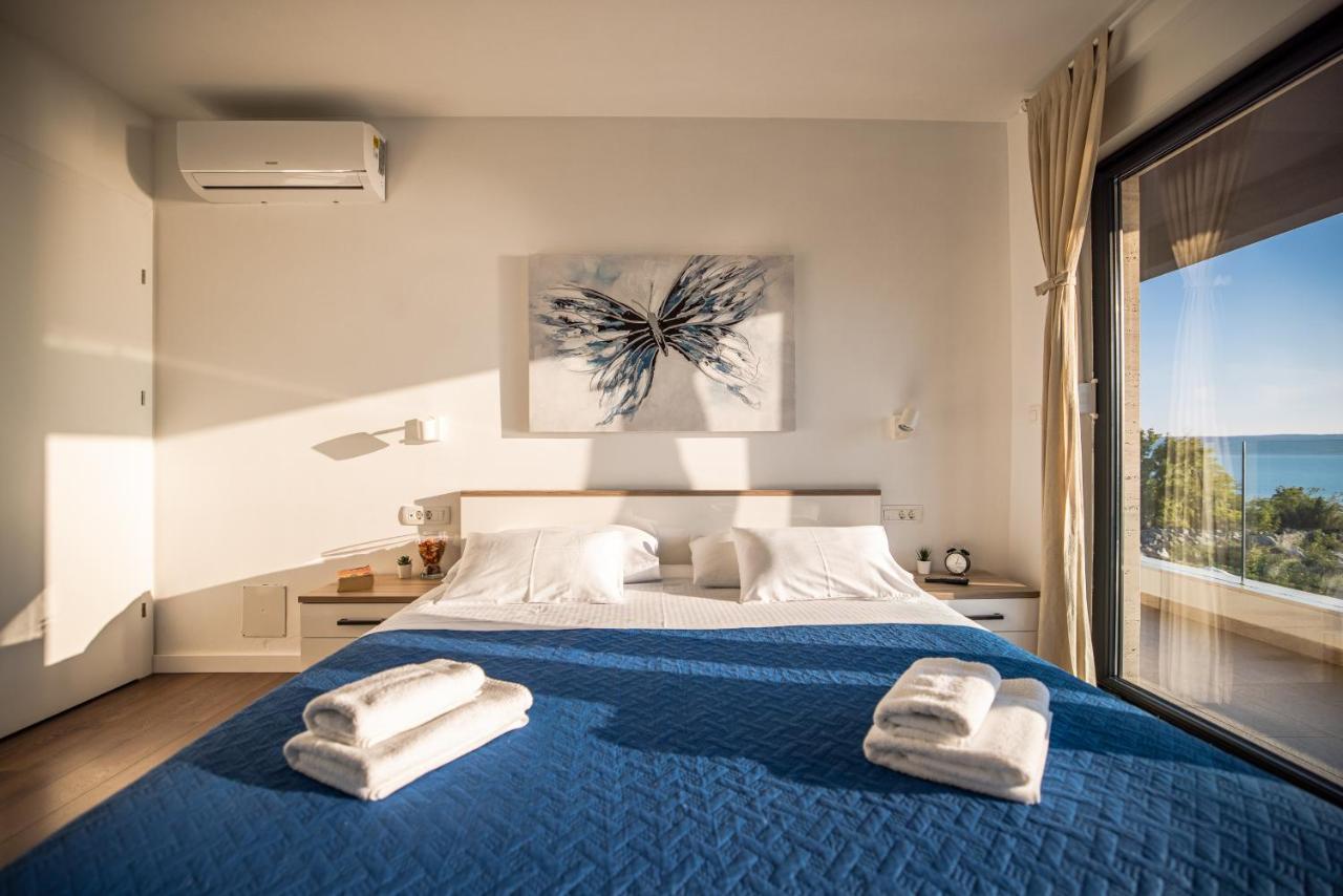 Royal Promons - Heated Pool Villa Стариград-Пакленица Екстериор снимка
