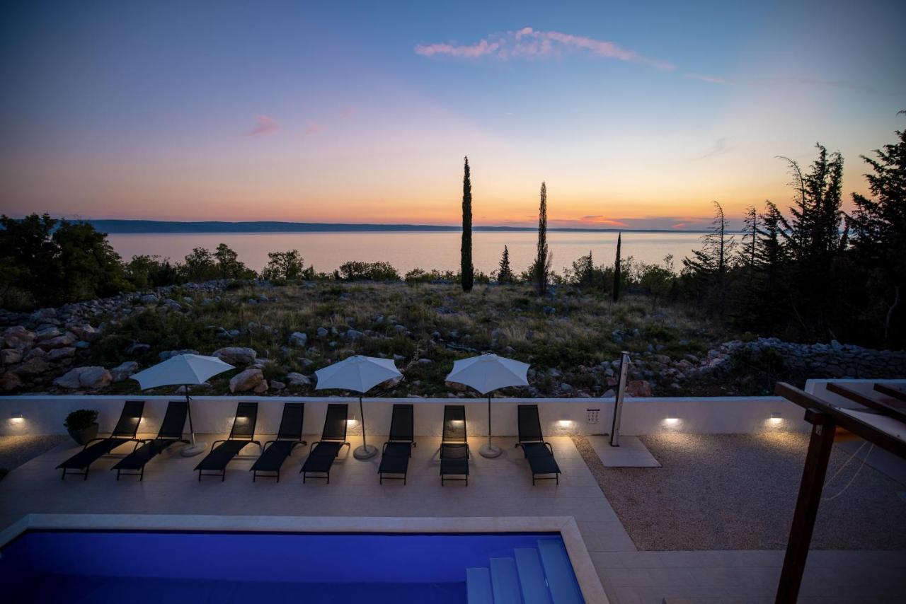 Royal Promons - Heated Pool Villa Стариград-Пакленица Екстериор снимка