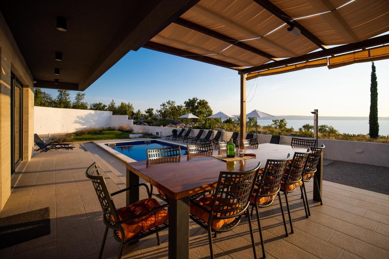 Royal Promons - Heated Pool Villa Стариград-Пакленица Екстериор снимка