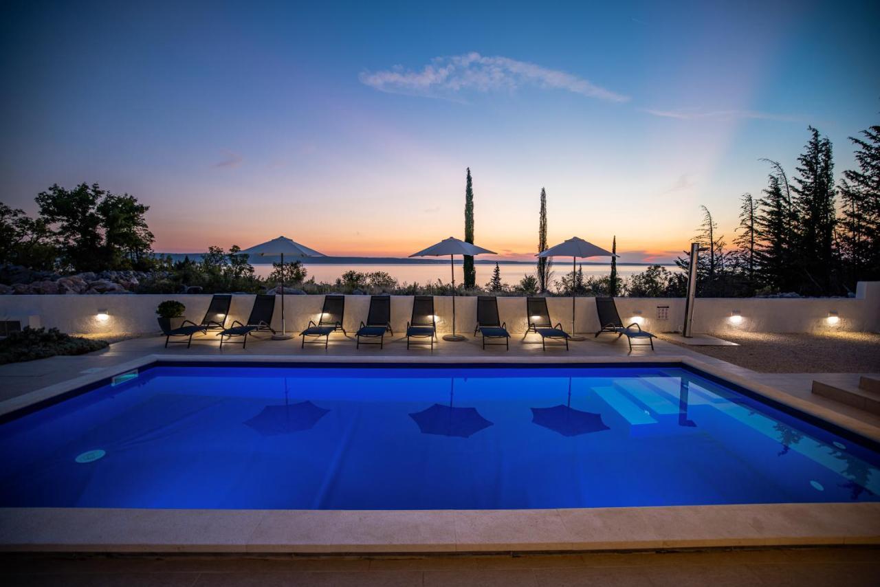 Royal Promons - Heated Pool Villa Стариград-Пакленица Екстериор снимка